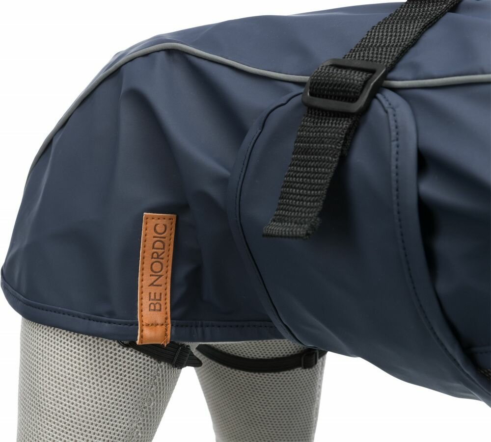 TRIXIE BE NORDIC pláštěnka HUSUM - tmavomodrá L:55cm,krk:54cm,hruď:60-78cm