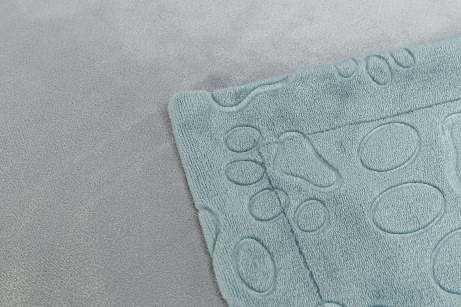 TRIXIE Plyšová deka BARRY, dvouvrstvý samet, modrá/šedá 150 x 100 cm