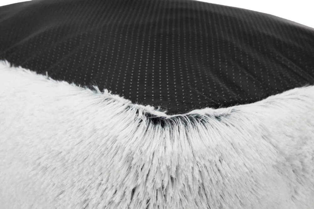 TRIXIE Vysoky polštář HARVEY obdelník 100 x 70cm, hebký potah s dlouhým vlasem, bílá/černá
